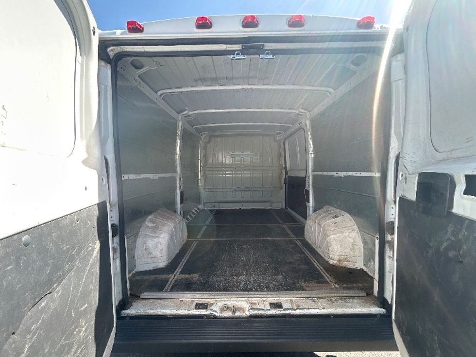 Cargo Van (Panel Van)-Light and Medium Duty Trucks-Dodge-2016-PROMASTR-Portland-OR-93,317\n\t\tmiles-$ 7,500 - Image 7