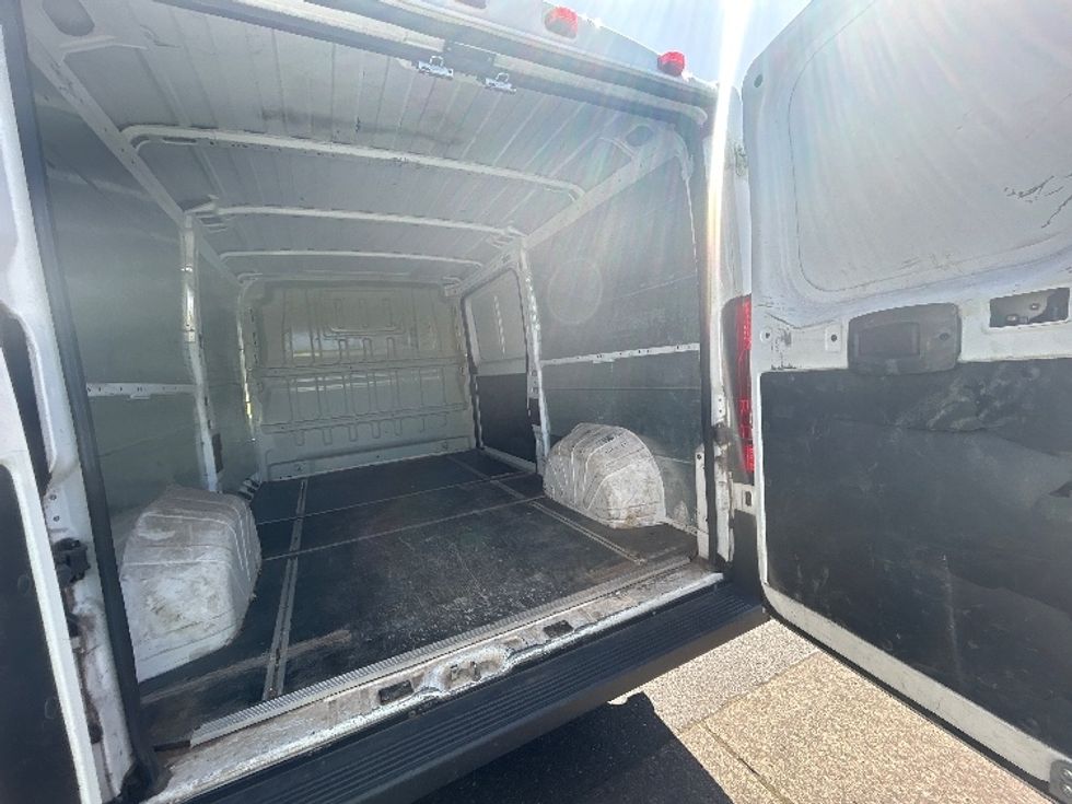 Cargo Van (Panel Van)-Light and Medium Duty Trucks-Dodge-2016-PROMASTR-Portland-OR-93,317\n\t\tmiles-$ 7,500 - Image 9