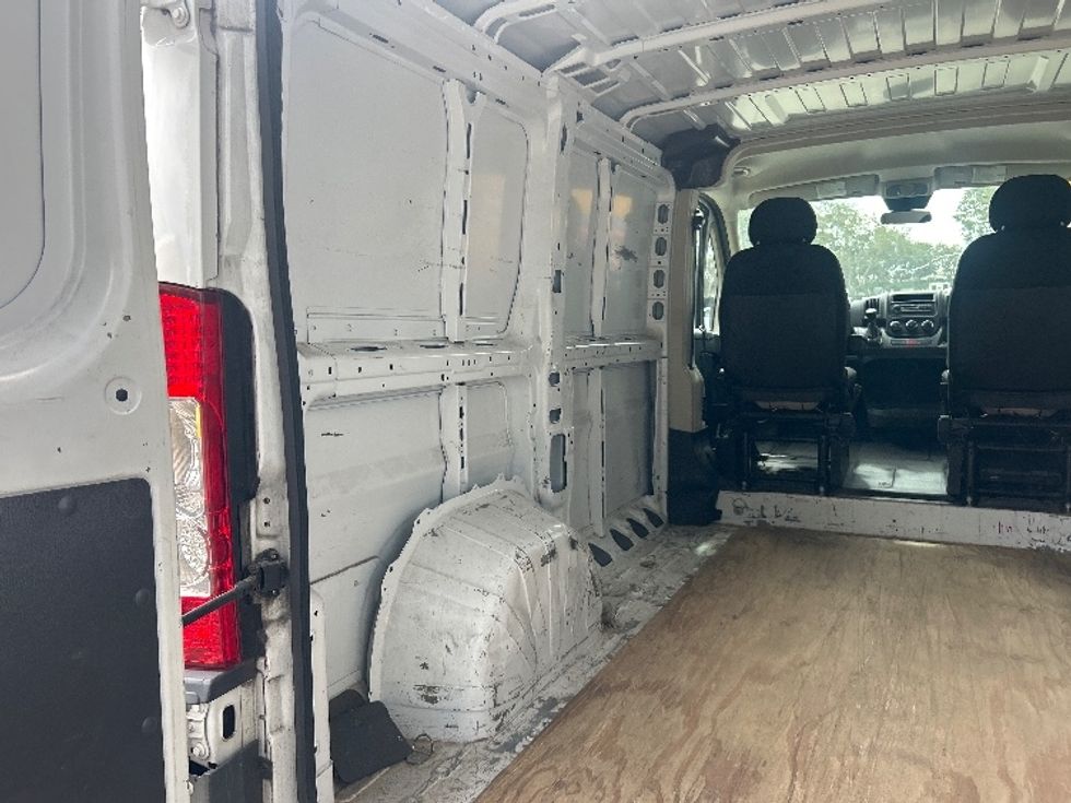 Cargo Van (Panel Van)-Light and Medium Duty Trucks-Dodge-2016-PROMASTR-Sarasota-FL-176,217\n\t\tmiles-$ 9,500 - Image 11