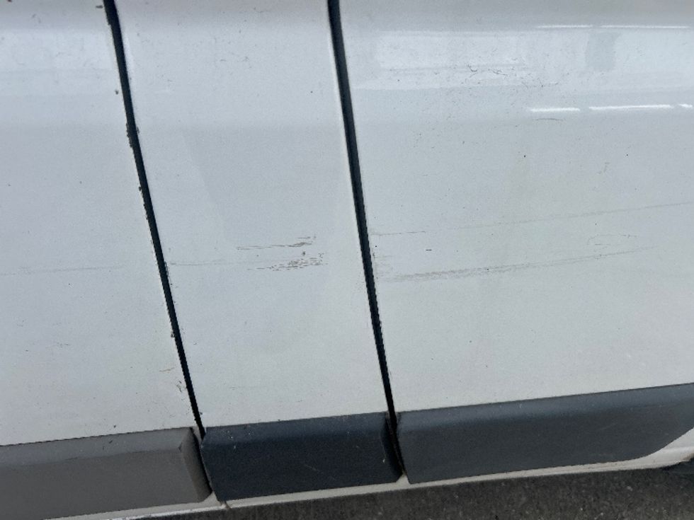 Cargo Van (Panel Van)-Light and Medium Duty Trucks-Dodge-2016-PROMASTR-Sarasota-FL-176,217\n\t\tmiles-$ 9,500 - Image 27