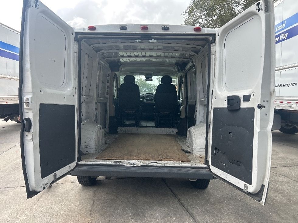 Cargo Van (Panel Van)-Light and Medium Duty Trucks-Dodge-2016-PROMASTR-Sarasota-FL-176,217\n\t\tmiles-$ 9,500 - Image 9