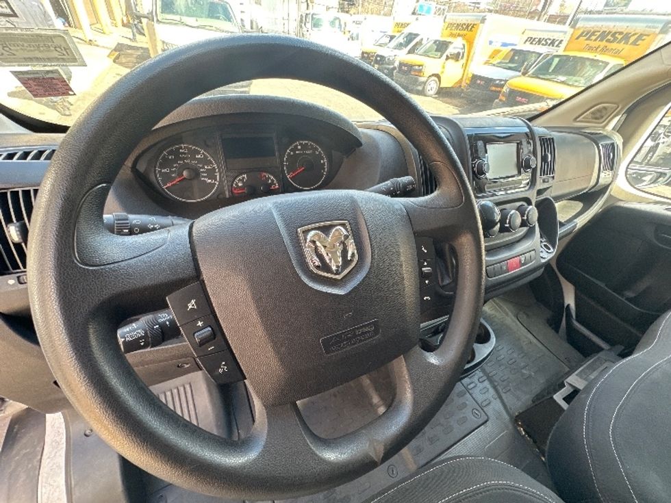 Cargo Van (Panel Van)-Light and Medium Duty Trucks-Dodge-2018-PROMASTR-North Bergen-NJ-9,819\n\t\tmiles-$ 31,000 - Image 17