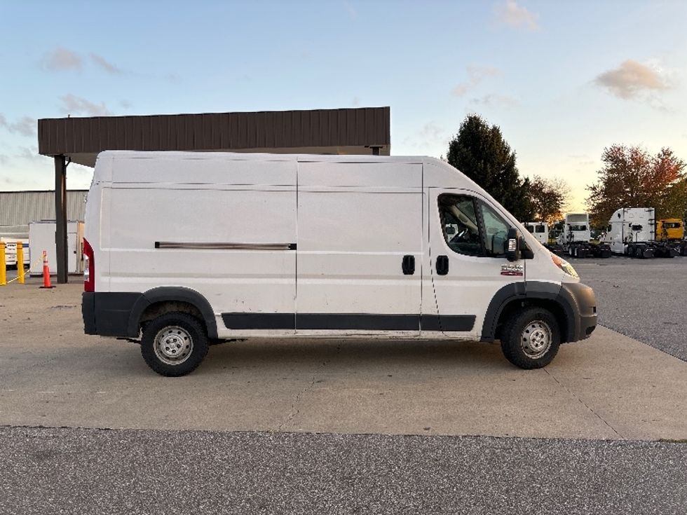 Cargo Van (Panel Van)-Light and Medium Duty Trucks-Dodge-2018-RAM3500-South Bend-IN-261,302\n\t\tmiles-$ 8,500 - Image 15