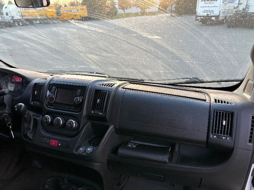 Cargo Van (Panel Van)-Light and Medium Duty Trucks-Dodge-2018-RAM3500-South Bend-IN-261,302\n\t\tmiles-$ 8,500 - Image 21