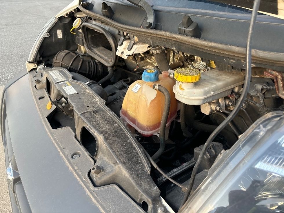 Cargo Van (Panel Van)-Light and Medium Duty Trucks-Dodge-2018-RAM3500-South Bend-IN-261,302\n\t\tmiles-$ 8,500 - Image 24