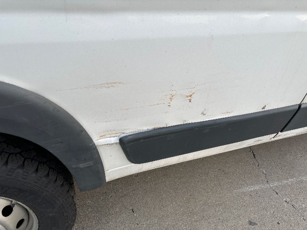 Cargo Van (Panel Van)-Light and Medium Duty Trucks-Dodge-2018-RAM3500-South Bend-IN-261,302\n\t\tmiles-$ 8,500 - Image 29