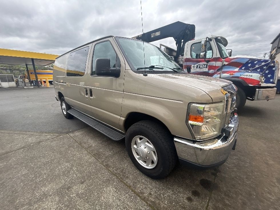Cargo Van (Panel Van)-Light and Medium Duty Trucks-Ford-2009-E250-Portland-OR-153,718\n\t\tmiles-$ 7,500 - Image 1