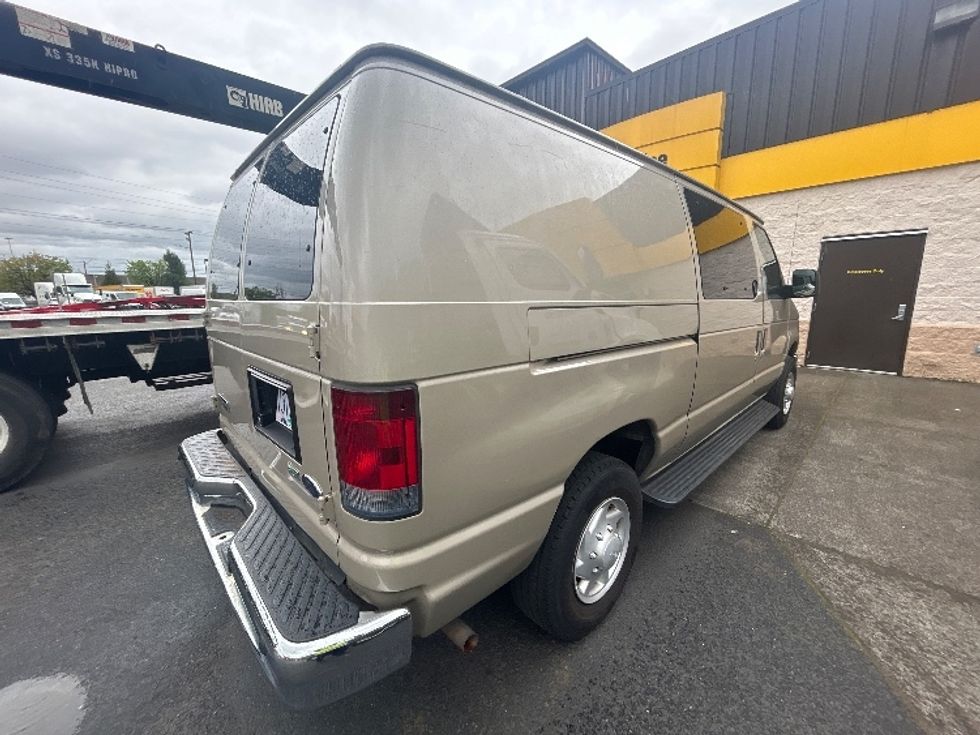 Cargo Van (Panel Van)-Light and Medium Duty Trucks-Ford-2009-E250-Portland-OR-153,718\n\t\tmiles-$ 7,500 - Image 10