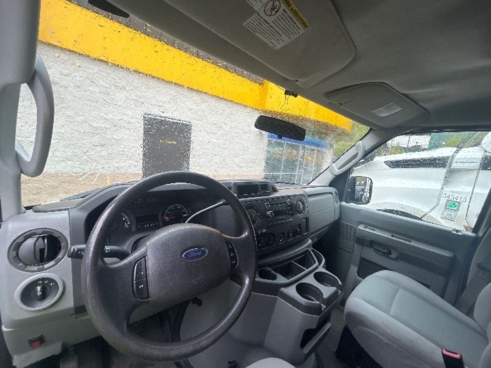 Cargo Van (Panel Van)-Light and Medium Duty Trucks-Ford-2009-E250-Portland-OR-153,718\n\t\tmiles-$ 7,500 - Image 14