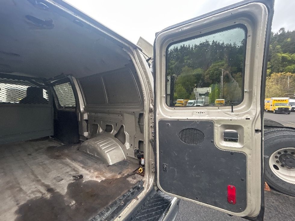 Cargo Van (Panel Van)-Light and Medium Duty Trucks-Ford-2009-E250-Portland-OR-153,718\n\t\tmiles-$ 7,500 - Image 9