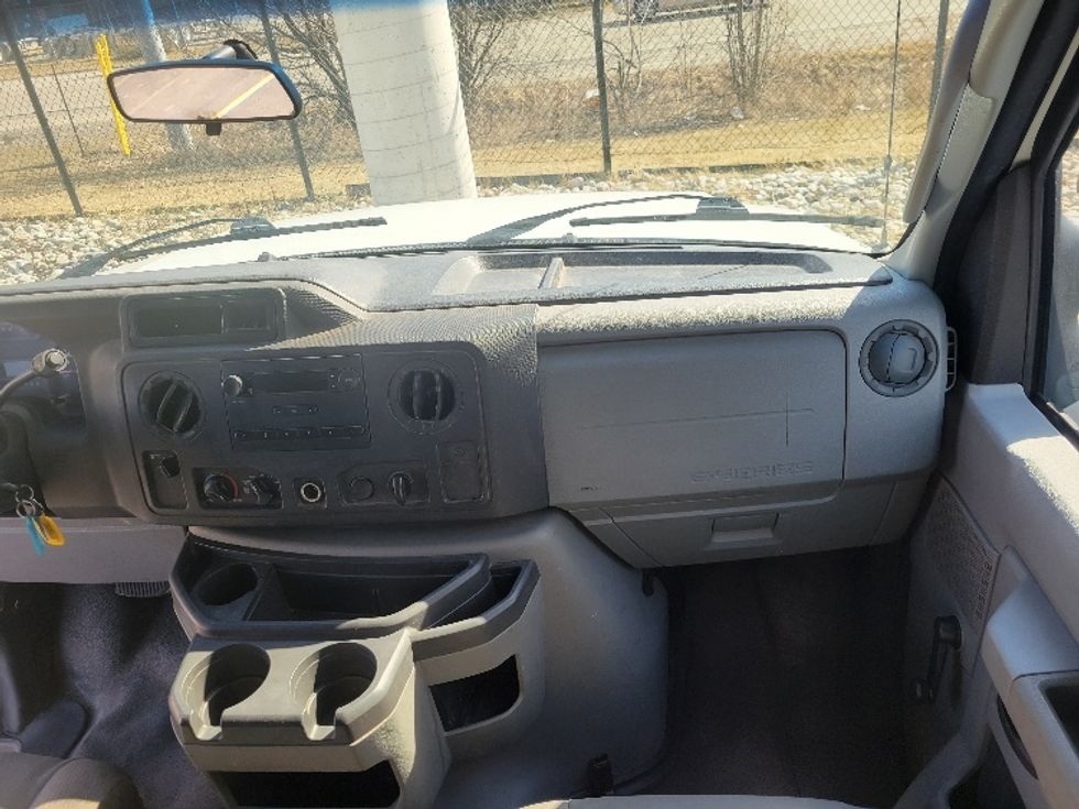 Cargo Van (Panel Van)-Light and Medium Duty Trucks-Ford-2010-E250-Concord-ON-386,792\n\t\tkm-$ 8,750 - Image 15