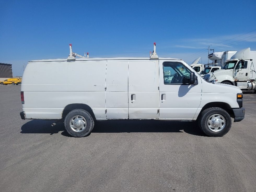 Cargo Van (Panel Van)-Light and Medium Duty Trucks-Ford-2010-E250-Concord-ON-386,792\n\t\tkm-$ 8,750 - Image 17