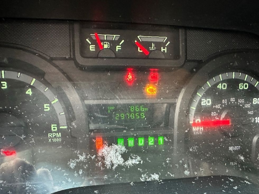 Cargo Van (Panel Van)-Light and Medium Duty Trucks-Ford-2012-E350-Flint-MI-297,959\n\t\tmiles-$ 4,250 - Image 11