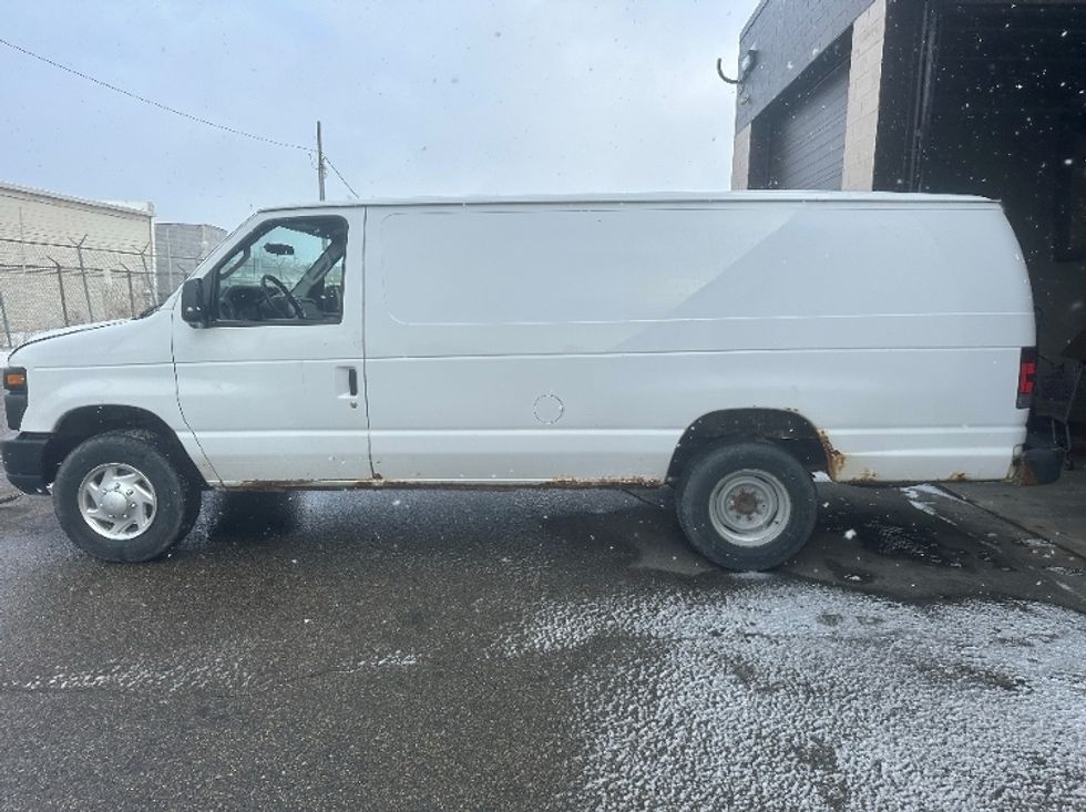 Cargo Van (Panel Van)-Light and Medium Duty Trucks-Ford-2012-E350-Flint-MI-297,959\n\t\tmiles-$ 4,250 - Image 4