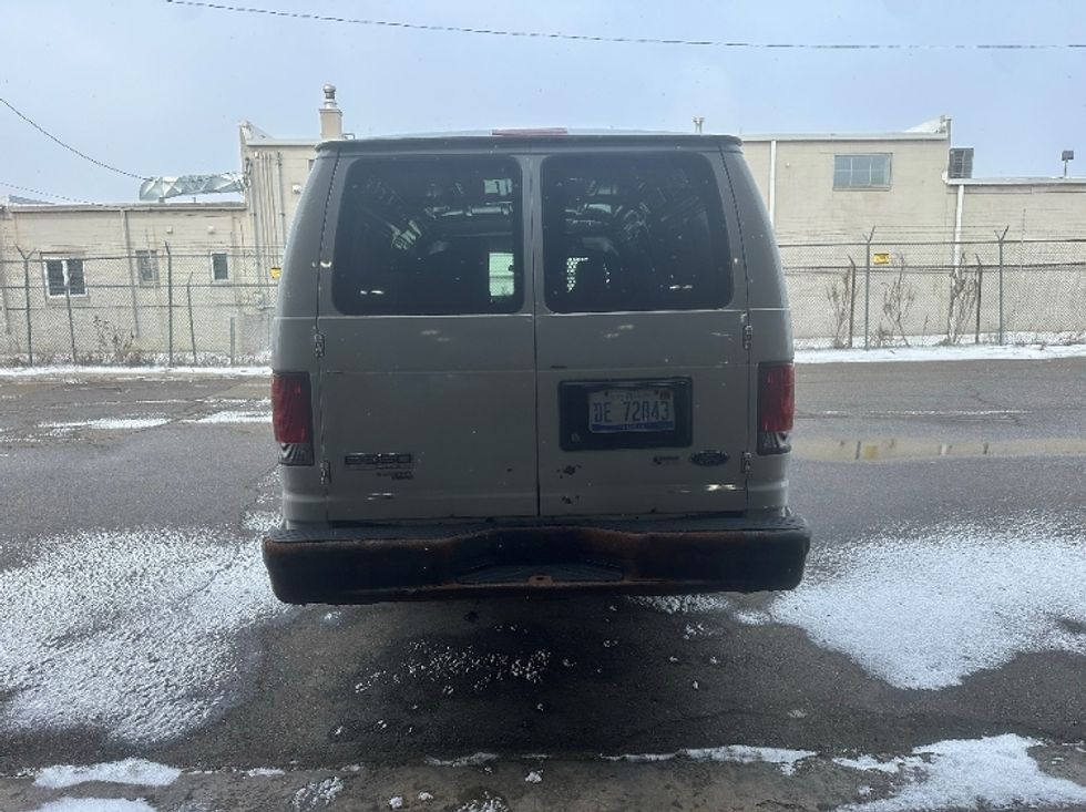 Cargo Van (Panel Van)-Light and Medium Duty Trucks-Ford-2012-E350-Flint-MI-297,959\n\t\tmiles-$ 4,250 - Image 5
