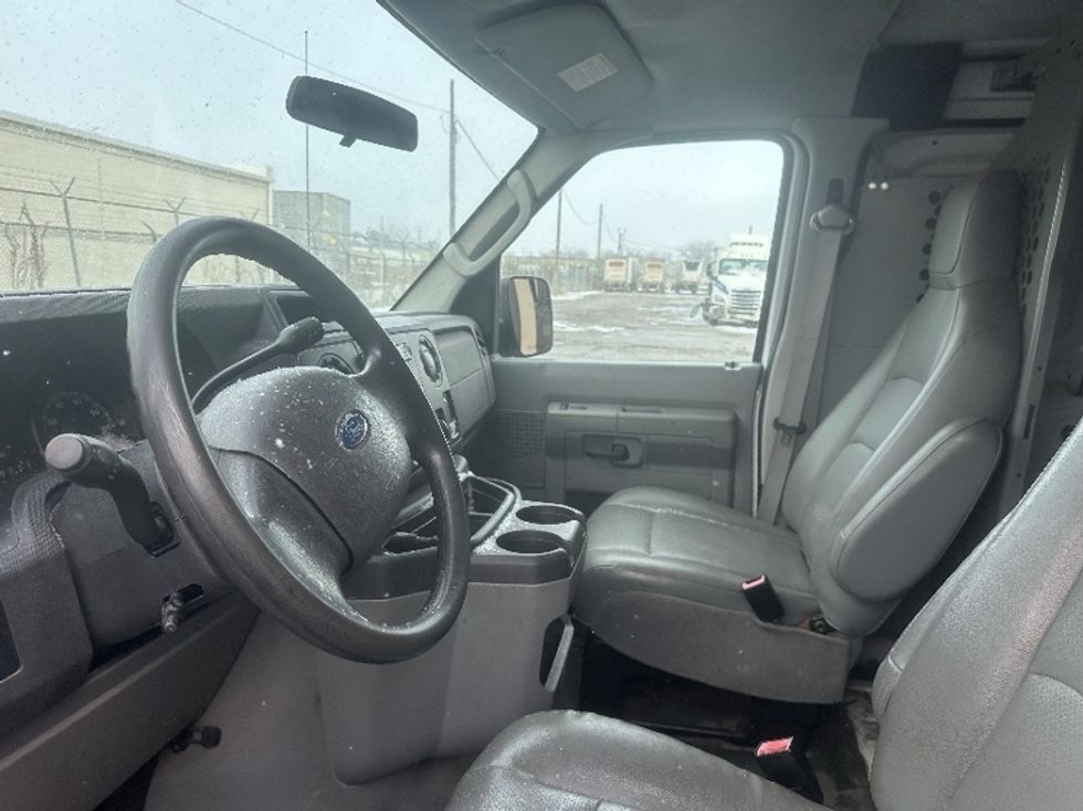 Cargo Van (Panel Van)-Light and Medium Duty Trucks-Ford-2012-E350-Flint-MI-297,959\n\t\tmiles-$ 4,250 - Image 9