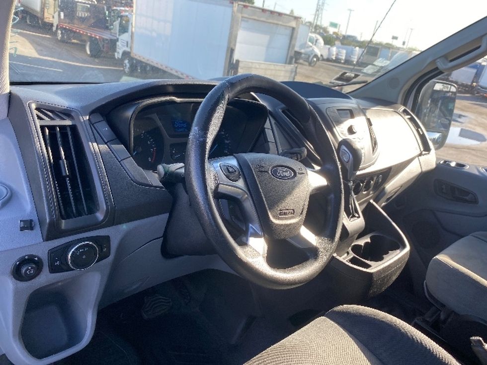 Cargo Van (Panel Van)-Light and Medium Duty Trucks-Ford-2015-F250-Sun Valley-CA-302,992\n\t\tmiles-$ 10,500 - Image 16