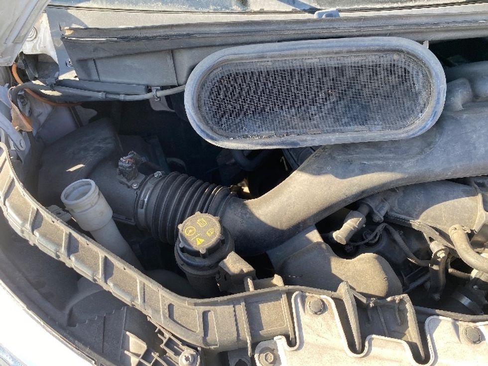 Cargo Van (Panel Van)-Light and Medium Duty Trucks-Ford-2015-F250-Sun Valley-CA-302,992\n\t\tmiles-$ 10,500 - Image 22