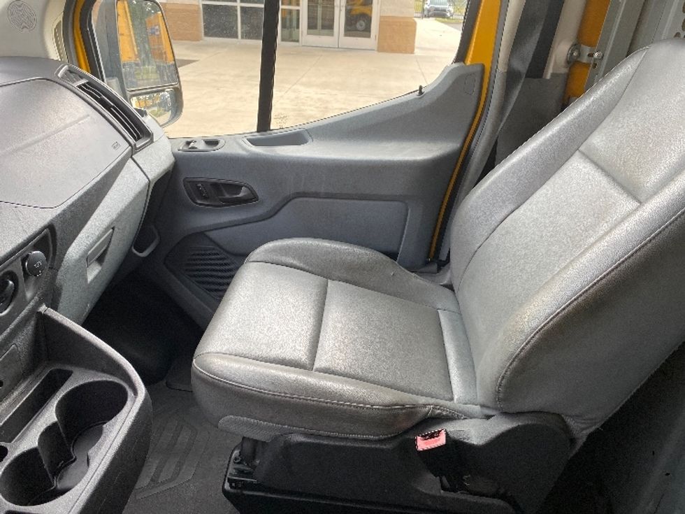 Cargo Van (Panel Van)-Light and Medium Duty Trucks-Ford-2015-Transit 250-Pensacola-FL-123,617\n\t\tmiles-$ 19,500 - Image 17