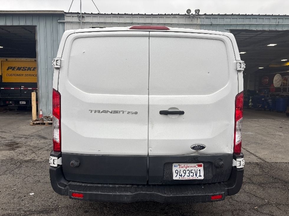 Cargo Van (Panel Van)-Light and Medium Duty Trucks-Ford-2015-Transit 250-West Sacramento-CA-136,016\n\t\tmiles-$ 21,000 - Image 7