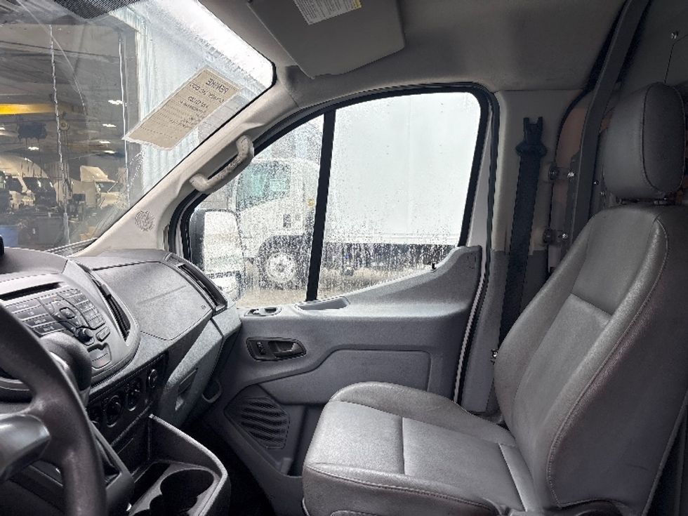 Cargo Van (Panel Van)-Light and Medium Duty Trucks-Ford-2015-Transit 250-West Sacramento-CA-136,016\n\t\tmiles-$ 21,000 - Image 19