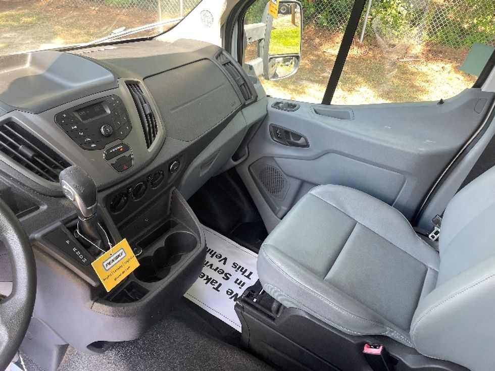 Cargo Van (Panel Van)-Light and Medium Duty Trucks-Ford-2015-Transit 350-Spartanburg-SC-332,630\n\t\tmiles-$ 8,000 - Image 16