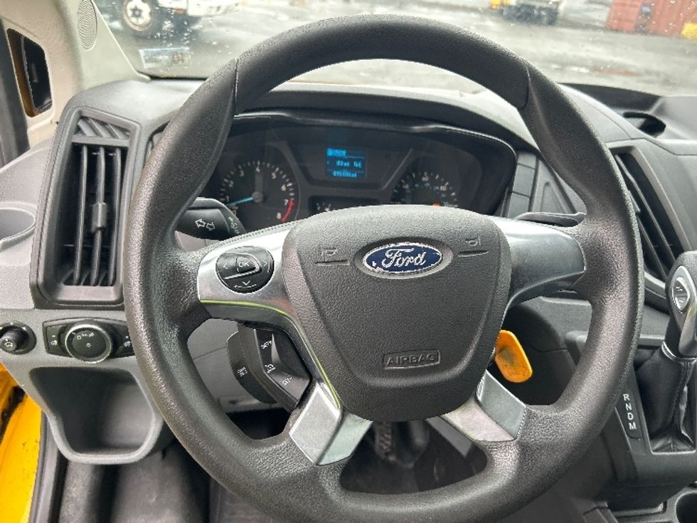 Cargo Van (Panel Van)-Light and Medium Duty Trucks-Ford-2016-Transit 250-Alexandria-VA-95,104\n\t\tmiles-$ 26,000 - Image 16