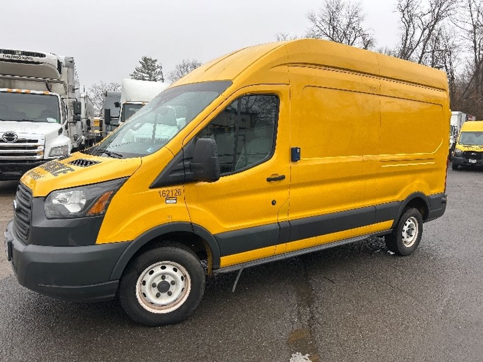 Cargo Van (Panel Van)-Light and Medium Duty Trucks-Ford-2016-Transit 250-Alexandria-VA-95,104\n\t\tmiles-$ 26,000 - Image 3