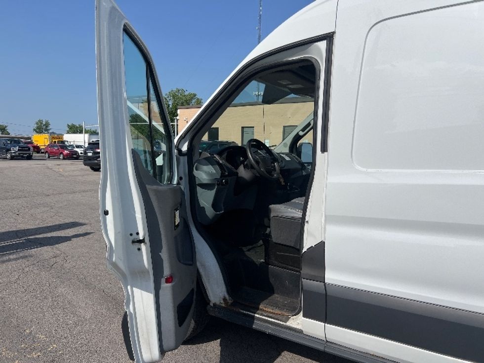 Cargo Van (Panel Van)-Light and Medium Duty Trucks-Ford-2016-Transit 250-Rochester-NY-37,437\n\t\tmiles-$ 23,250 - Image 16