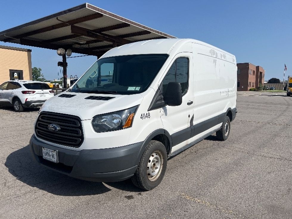 Cargo Van (Panel Van)-Light and Medium Duty Trucks-Ford-2016-Transit 250-Rochester-NY-37,437\n\t\tmiles-$ 23,250 - Image 3