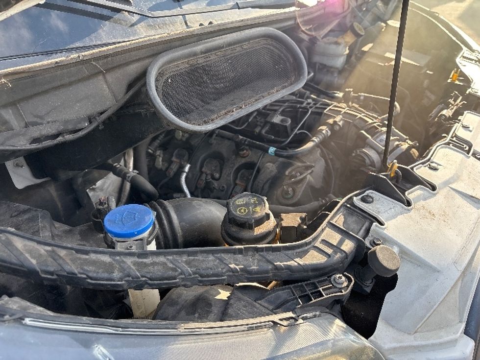 Cargo Van (Panel Van)-Light and Medium Duty Trucks-Ford-2016-Transit 250-Ventura-CA-153,921\n\t\tmiles-$ 13,000 - Image 18