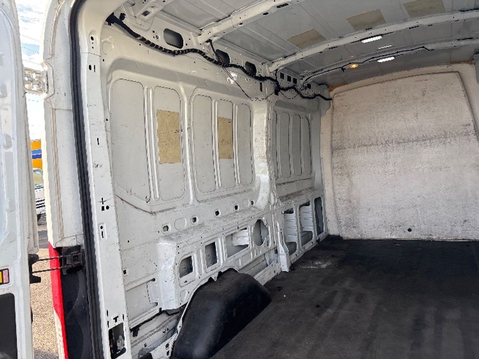 Cargo Van (Panel Van)-Light and Medium Duty Trucks-Ford-2016-Transit 250-Ventura-CA-153,921\n\t\tmiles-$ 13,000 - Image 7