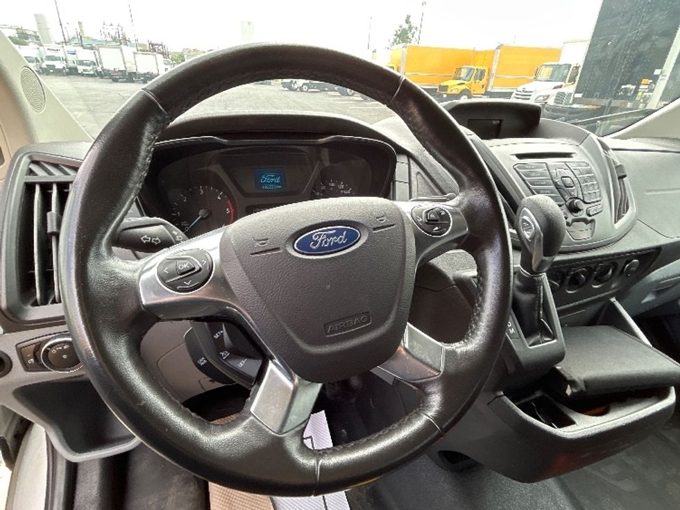 Cargo Van (Panel Van)-Light and Medium Duty Trucks-Ford-2016-Transit 350-Etobicoke-ON-102,220\n\t\tkm-$ 32,500 - Image 16