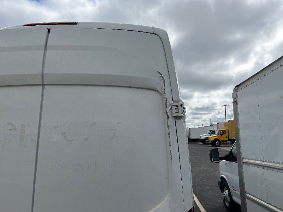 Cargo Van (Panel Van)-Light and Medium Duty Trucks-Ford-2016-Transit 350-Etobicoke-ON-102,220\n\t\tkm-$ 32,500 - Image 26