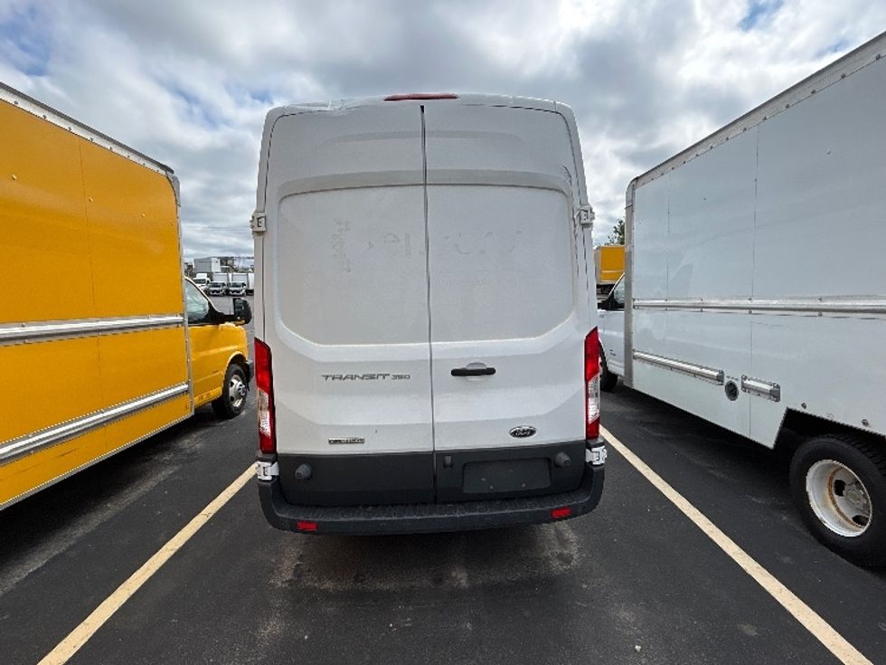 Cargo Van (Panel Van)-Light and Medium Duty Trucks-Ford-2016-Transit 350-Etobicoke-ON-102,220\n\t\tkm-$ 32,500 - Image 7