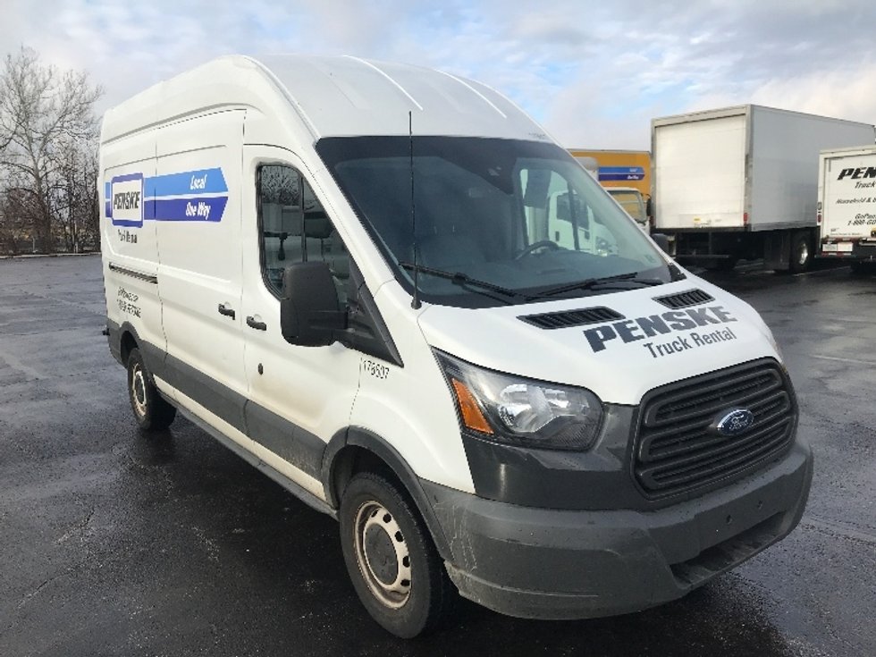 Used Cargo Vans for Sale in PA Penske Used Trucks