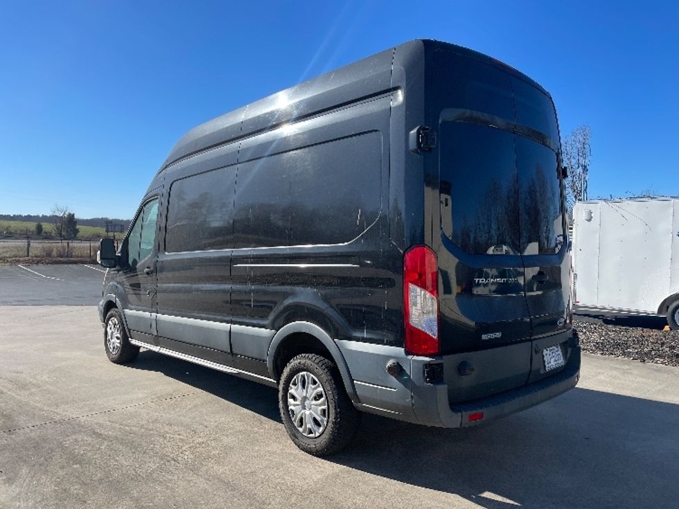 Cargo Van (Panel Van)-Light and Medium Duty Trucks-Ford-2017-Transit 250-Concord-NC-196,571\n\t\tmiles-$ 20,000 - Image 6