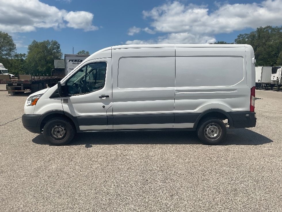 2017 Ford Transit 250 Cargo Van (Panel Van)