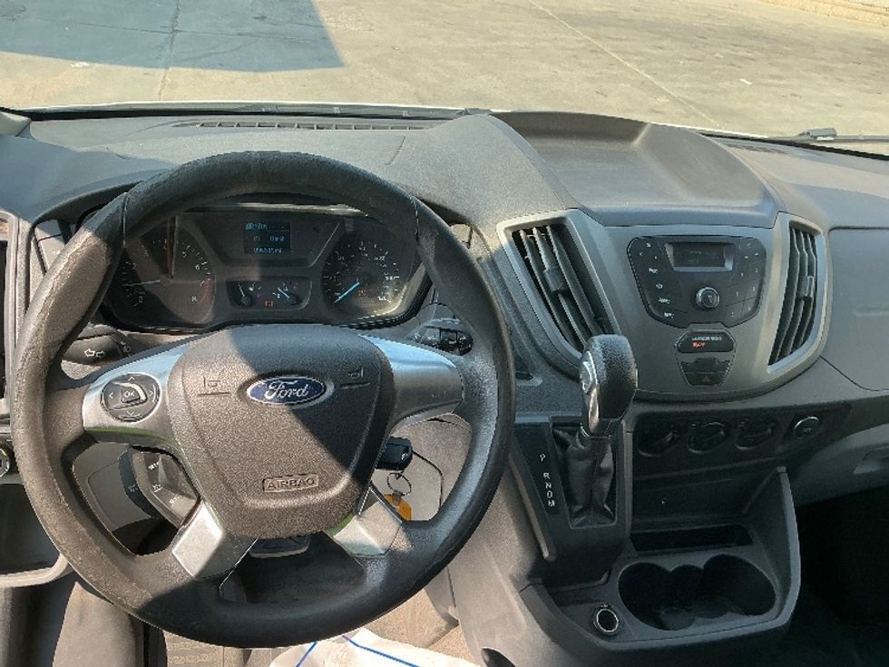Cargo Van (Panel Van)-Light and Medium Duty Trucks-Ford-2017-Transit 250-Omaha-NE-96,518\n\t\tmiles-$ 31,000 - Image 18