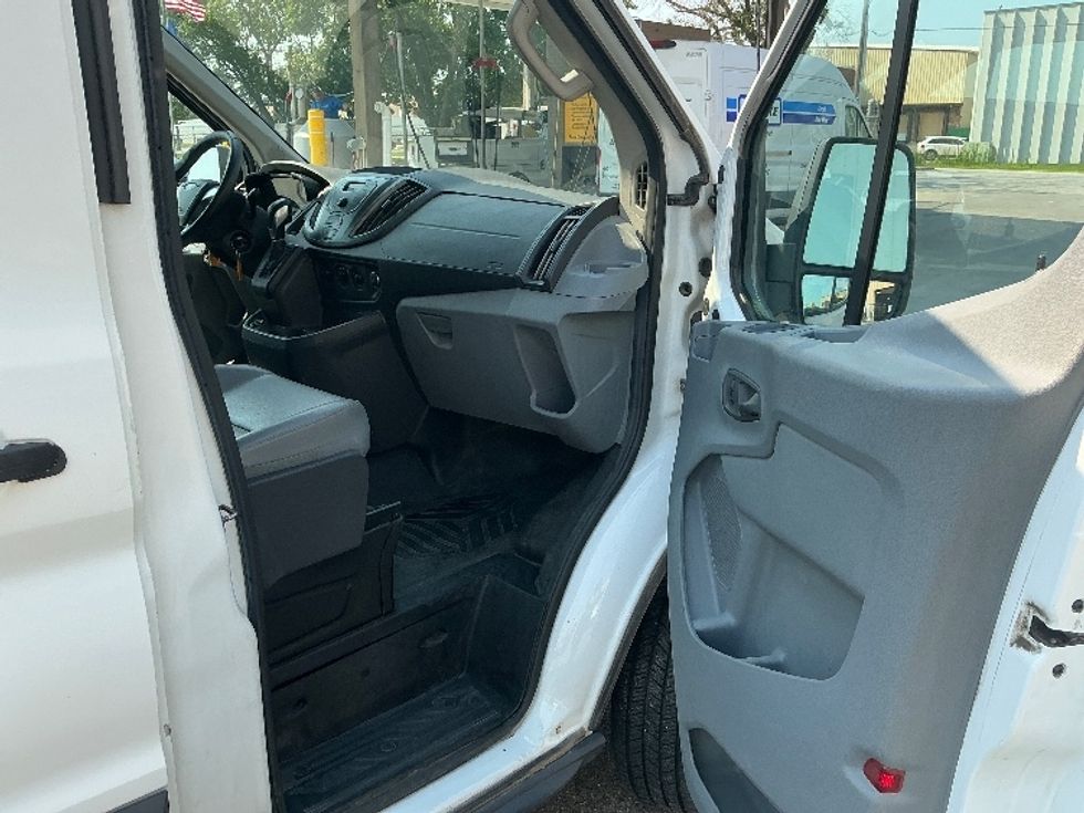 Cargo Van (Panel Van)-Light and Medium Duty Trucks-Ford-2017-Transit 250-Omaha-NE-96,518\n\t\tmiles-$ 31,000 - Image 20