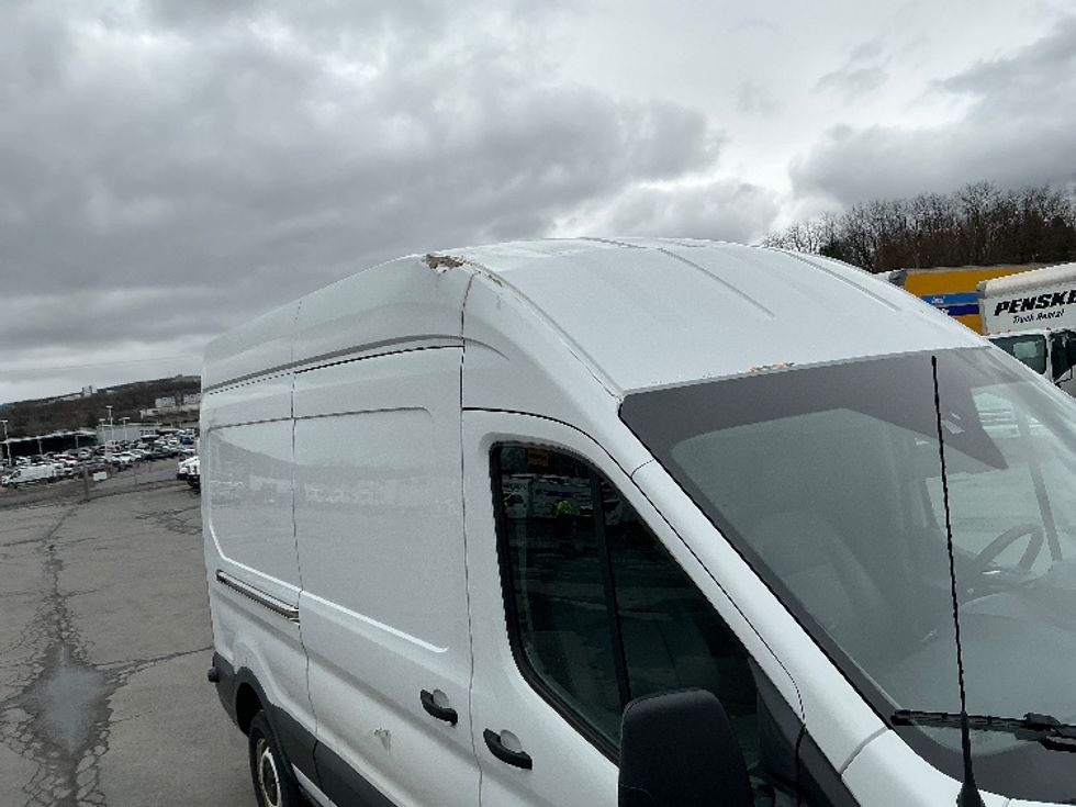 Cargo Van (Panel Van)-Light and Medium Duty Trucks-Ford-2017-Transit 250-Wilkes Barre-PA-113,671\n\t\tmiles-$ 26,250 - Image 24
