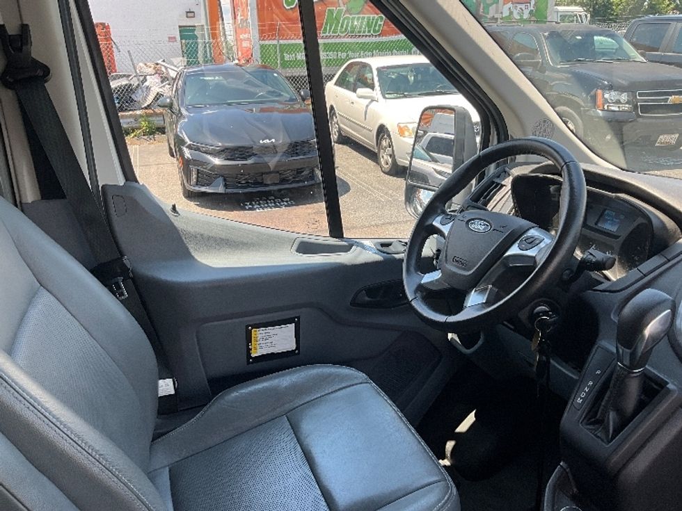 Cargo Van (Panel Van)-Light and Medium Duty Trucks-Ford-2018-Transit 250-Capitol Heights-MD-31,637\n\t\tmiles-$ 38,000 - Image 21