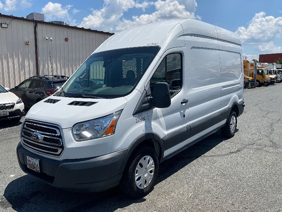 Cargo Van (Panel Van)-Light and Medium Duty Trucks-Ford-2018-Transit 250-Capitol Heights-MD-31,637\n\t\tmiles-$ 38,000 - Image 3