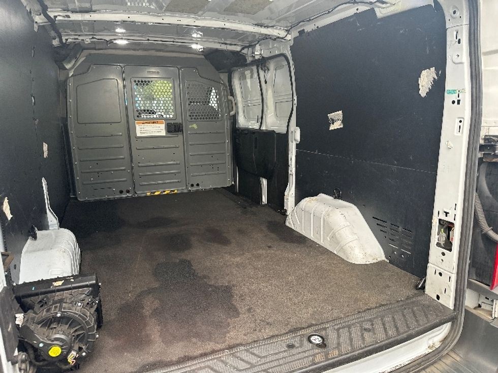 Cargo Van (Panel Van)-Light and Medium Duty Trucks-Ford-2018-Transit 250-Clackamas-OR-86,950\n\t\tmiles-$ 24,500 - Image 11