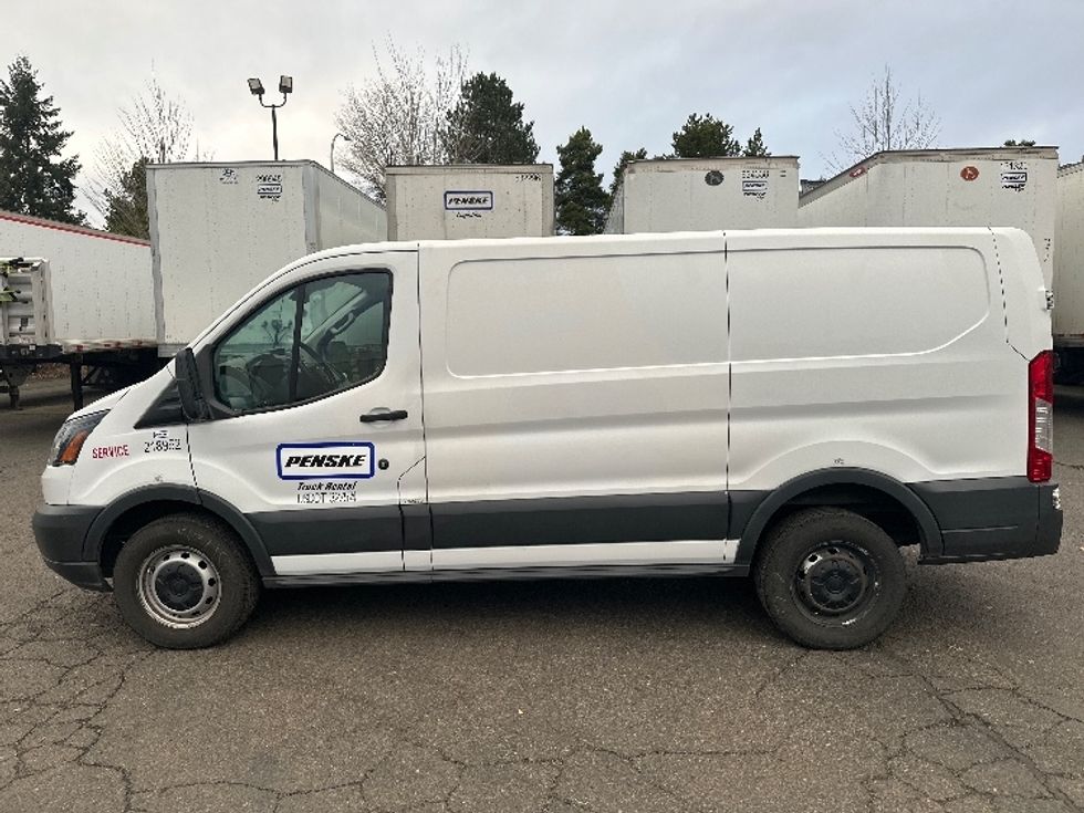 Cargo Van (Panel Van)-Light and Medium Duty Trucks-Ford-2018-Transit 250-Clackamas-OR-86,950\n\t\tmiles-$ 24,500 - Image 4