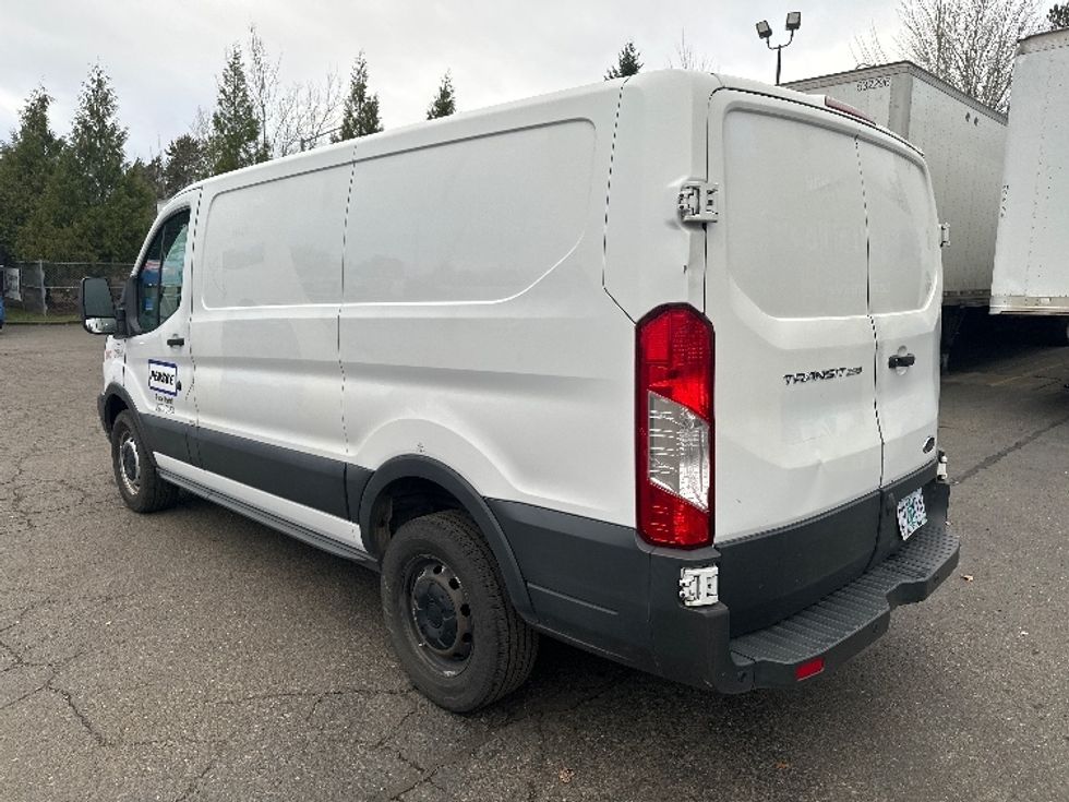 Cargo Van (Panel Van)-Light and Medium Duty Trucks-Ford-2018-Transit 250-Clackamas-OR-86,950\n\t\tmiles-$ 24,500 - Image 6