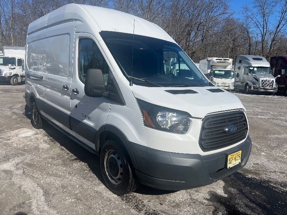 Cargo Van (Panel Van)-Light and Medium Duty Trucks-Ford-2018-Transit 250-Cranbury-NJ-147,249\n\t\tmiles-$ 24,500 - Image 1