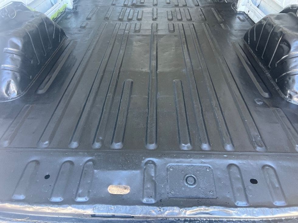 Cargo Van (Panel Van)-Light and Medium Duty Trucks-Ford-2018-Transit 250-Cranbury-NJ-147,249\n\t\tmiles-$ 24,500 - Image 10