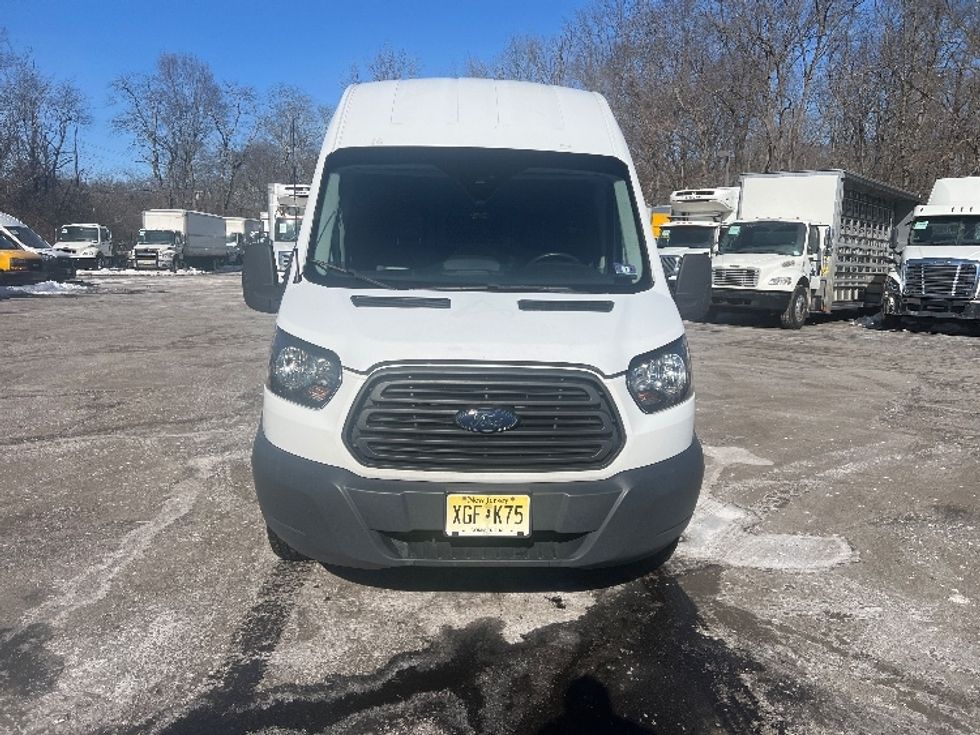 Cargo Van (Panel Van)-Light and Medium Duty Trucks-Ford-2018-Transit 250-Cranbury-NJ-147,249\n\t\tmiles-$ 24,500 - Image 2