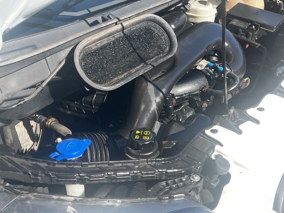 Cargo Van (Panel Van)-Light and Medium Duty Trucks-Ford-2018-Transit 250-Cranbury-NJ-147,249\n\t\tmiles-$ 24,500 - Image 23